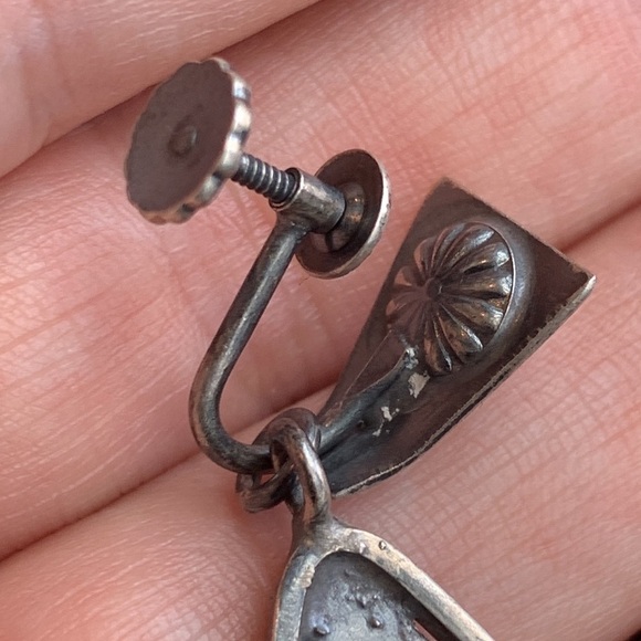 Maxwell Chayat Vintage Sterling Silver Screwback Modernist Earrings - Picture 10 of 13